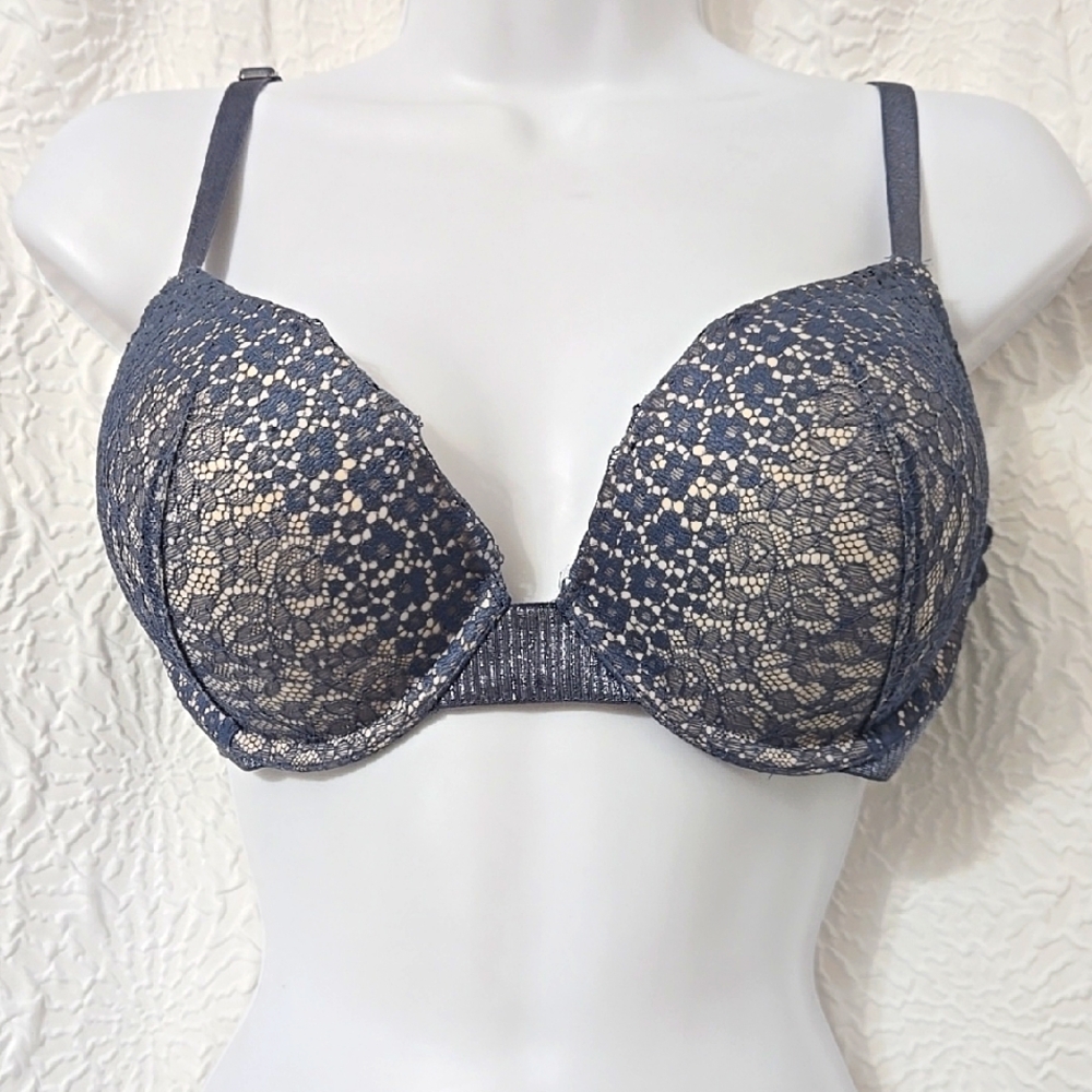 VICTORIA'S SECRET PUSH UP Gray Lace Underwire Bra 36C NWOT